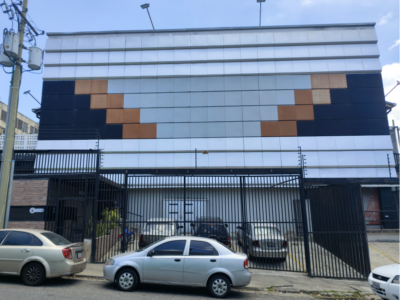 Fachada Lebrún